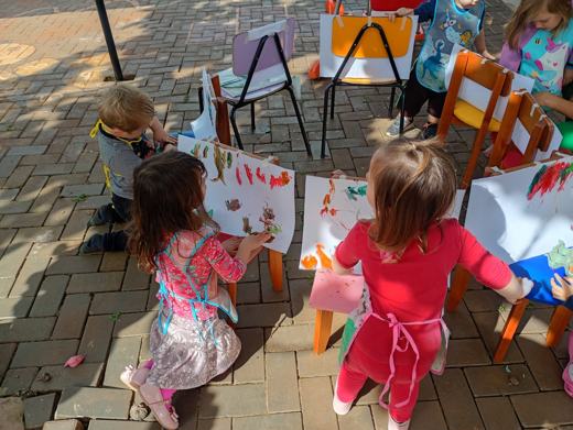 Crianças da Recrear: arte e reciclável, Maternal (2 a 4 anos)