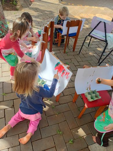 Crianças da Recrear: arte e reciclável, Maternal (2 a 4 anos)