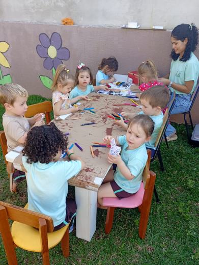 Crianças da Recrear: arte e reciclável, Maternal (2 a 4 anos)